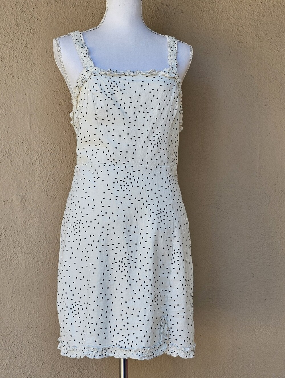 UO Wren Linen Blend Ruffled Mini Dress W/ Square Neckline & Polkadot Print Sz 4